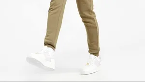 (P) Nike Air Force 1 - legenda stilului streetwear pentru bărbaţi şi femei