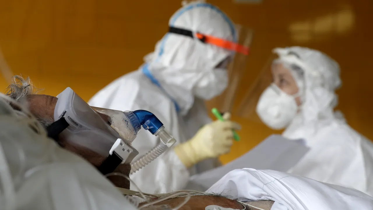 Criza sanitară dă târcoale României. 13.165 de noi cazuri de Covid, în ultima săptămână