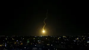 Israelul a atacat poziţii islamiste din Fâşia Gaza ca reacţie la un atac cu rachetă 