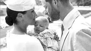 Copilul ducilor de Sussex a fost botezat. Imaginile făcute publice de Meghan şi Harry | FOTO