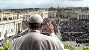 Alţi trei foşti băieţi de altar acuză că au fost abuzaţi sexual de doi preoţi de la Vatican. Mărturiile dezvăluite în cadrul unei emisiuni
