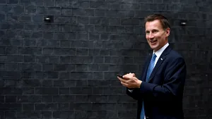 Jeremy Hunt: Este inacceptabil ca Iranul să captureze două petroliere