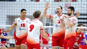 Meciul al doilea din semifinala campionatului de volei masculin dintre Dinamo și Steaua, reprogramat pentru sâmbătă