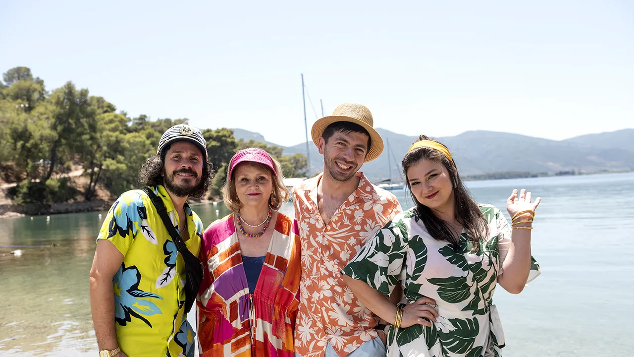 Vara aceasta Mircea Bravo filmează în Grecia un nou film de comedie