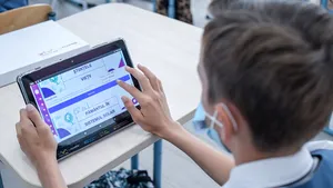 Peste 15.000 de copii au învăţat în timpul verii pe platforma de educaţie remedială NaradiX!