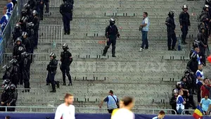 MECIUL STEAUA-CHELSEA: Peste 900 de jandarmi asigură măsurile de ordine publică 