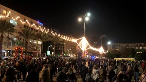 Cozi la centrele de vaccinare în Israel. Persoanele de peste 50 de ani şi cadrele didactice sunt vaccinate pe loc