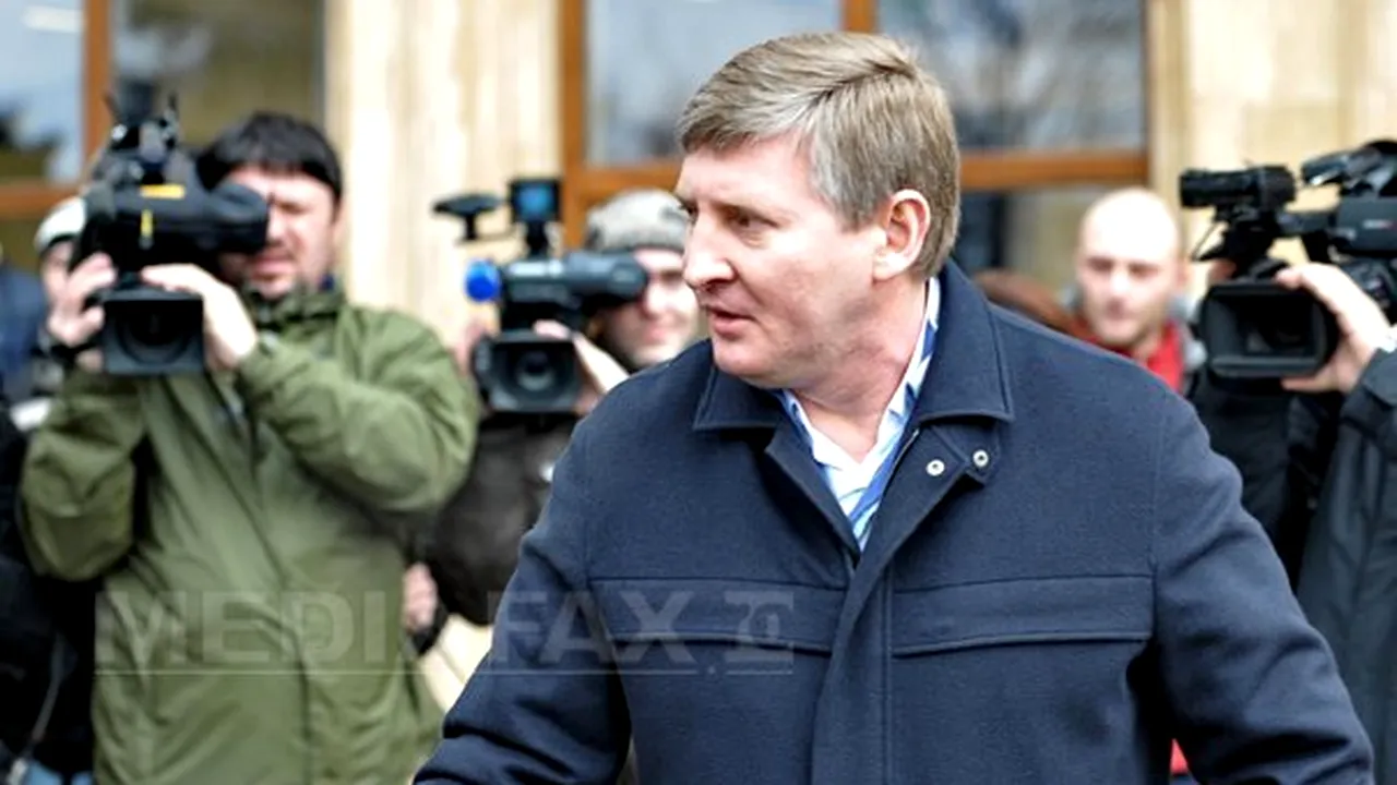Rinat Ahmetov, patronul grupării Şahtior Doneţk, a venit să-l viziteze pe Lucescu