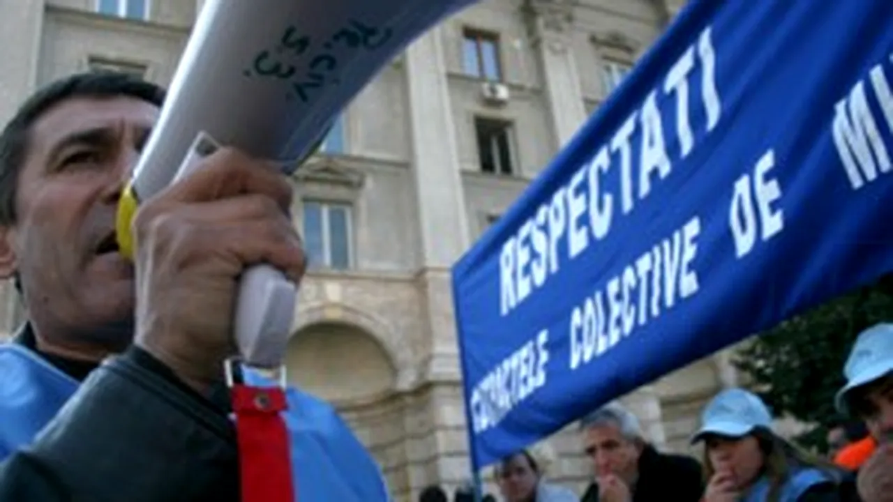 Romanian Education Unions Start Major Protest In Bucharest