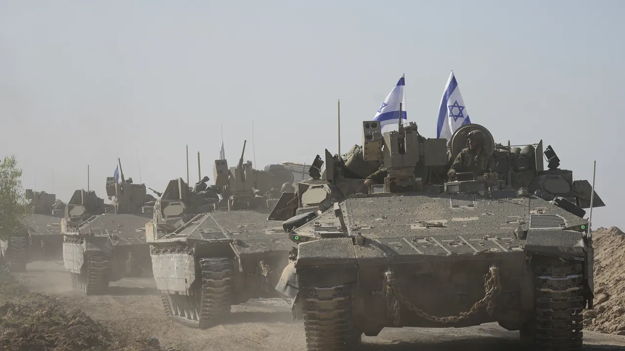 Tancurile israeliene au ajuns în centrul oraşului Rafah