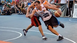 Turneu Wizz Air Sport Arena Streetball în Piaţa Constituţiei. Joacă şi un campion olimpic. AICI te poţi înscrie