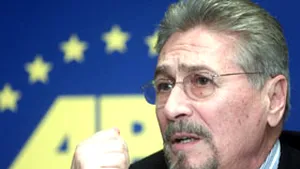 Constantinescu:Acum poate fi iniţiată o dezbatere pe tema prezenţei trupelor române în Afganistan