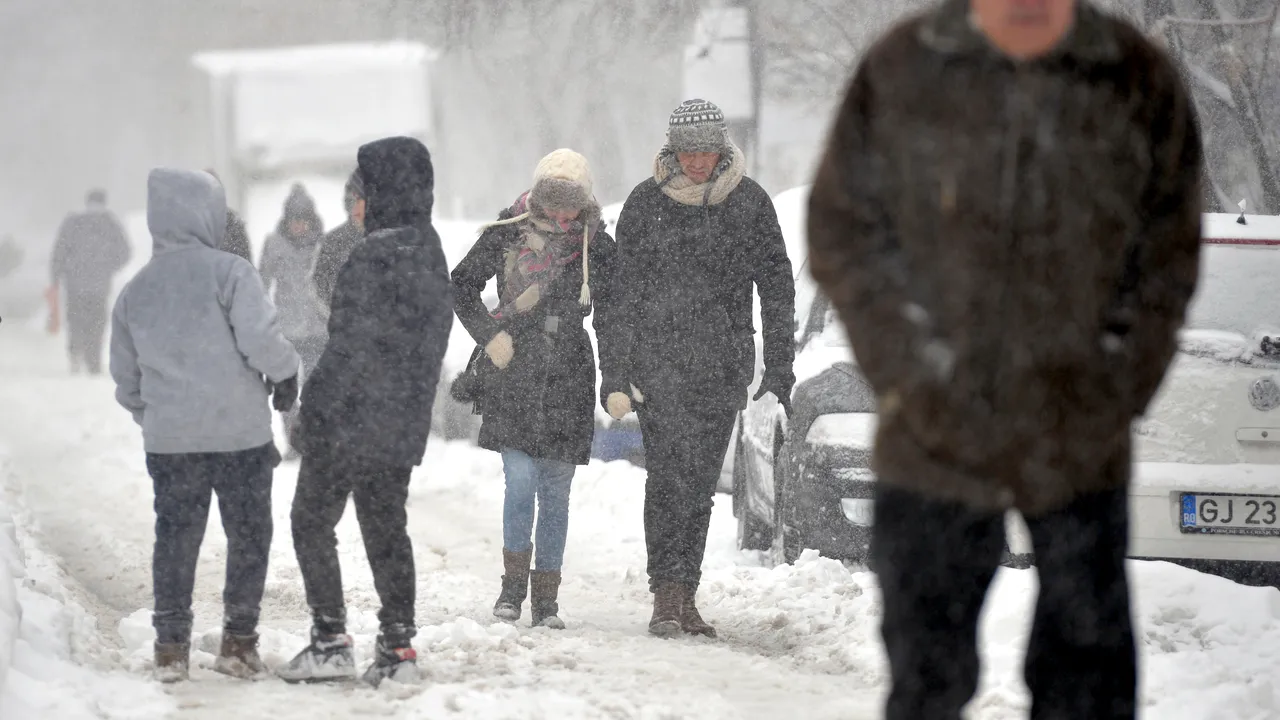 O nouă informare METEO. ANM: Polei, vânt şi temperaturi de minus 1 - 0 grade în Bucureşti, până duminică dimineaţă