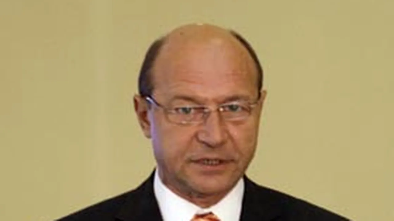 COM: Şcoala înainte şi după Băsescu: vorbe de bon ton