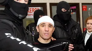 Cei 12 membri ai clanului Corduneanu închişi la Gherla rămân în arest