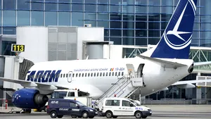 Premierul, în inspecţie la Tarom şi la Aeroportul Otopeni | Tudose, despre problemele Tarom: 