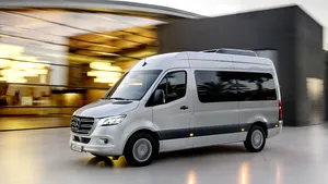 260.000 de vehicule Mercedes-Benz Sprinter ar putea fi rechemate. Ce nereguli au descoperit autorităţile din Germania