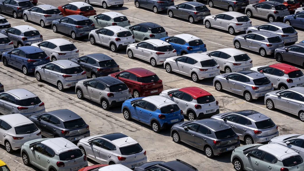Exporturile auto scad, dar vindem băuturi şi tutun. Industria care a înregistrat creşteri de 100 de milioane de euro