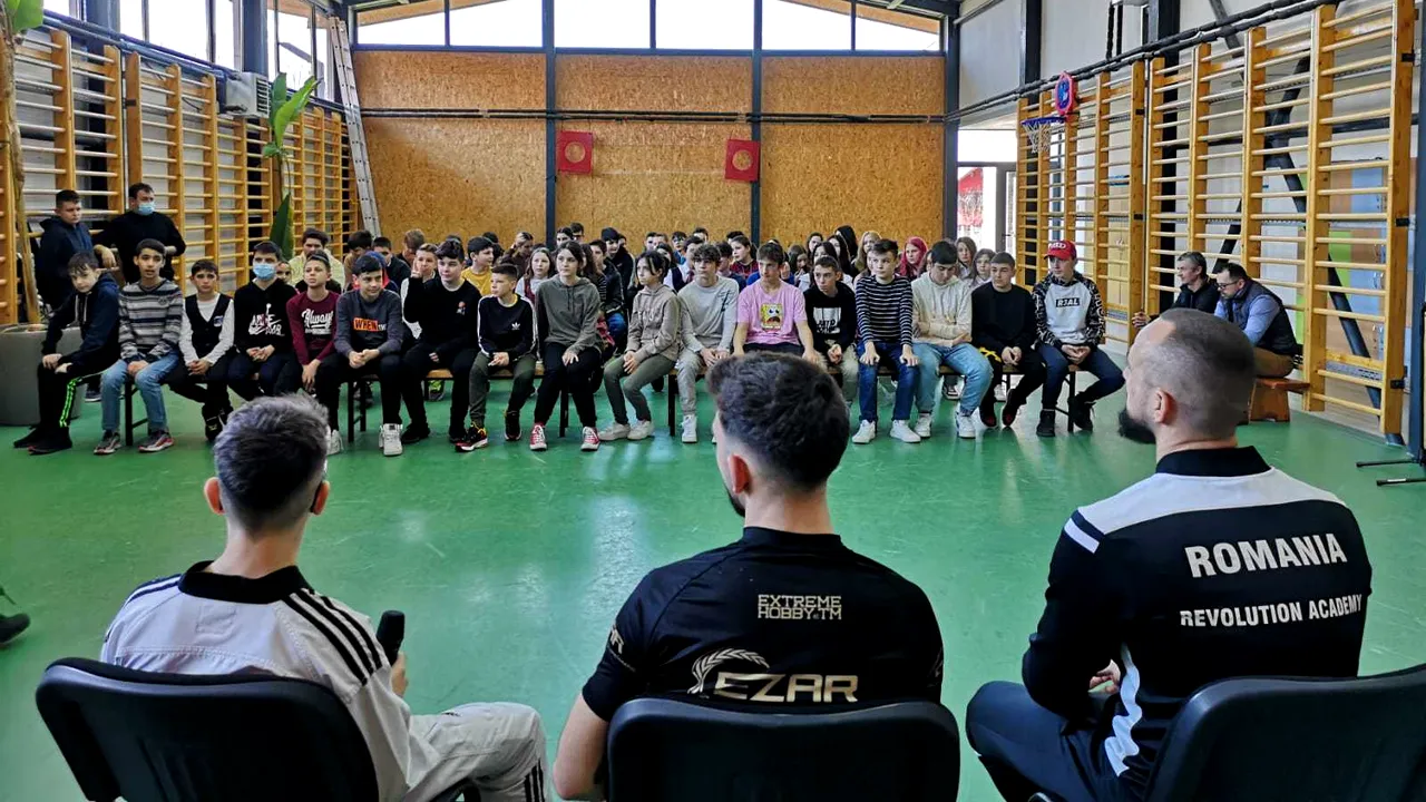 Elevii din Ciugud învaţă cum să „ronţăie” smart