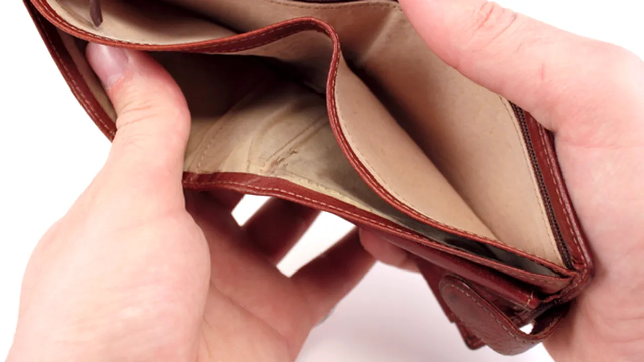 Aproape jumătate dintre români nu şi-au permis să plece în vacanţă anul trecut