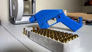 Imprimantele 3D ar putea revoluţiona războiul şi economia