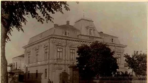 REPORTAJ Casa Fântâneanu – istoria Slatinei de altădată, îngropată în nepăsare şi uitare - FOTO/VIDEO