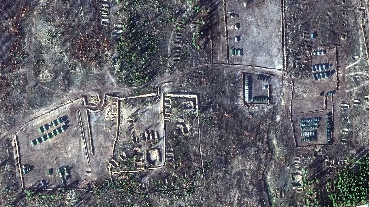 Rusia acuză Ucraina că mobilizează armament pe frontul separatist 