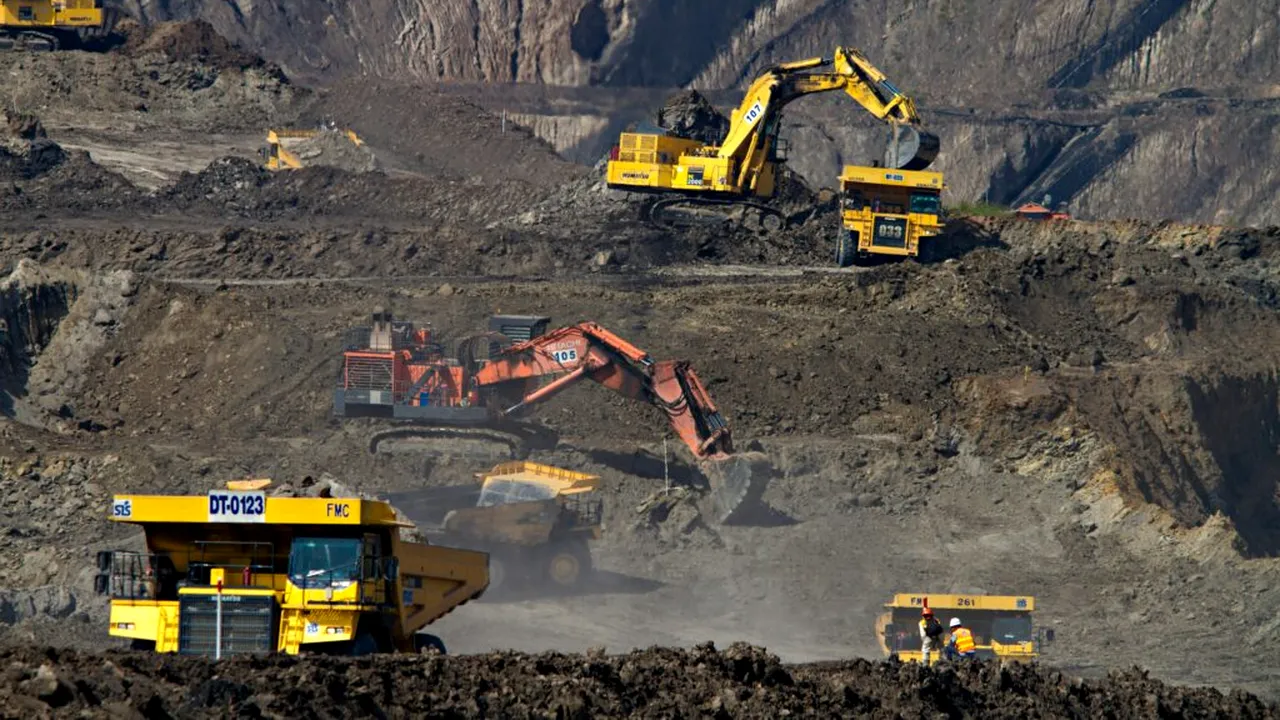 Doi muncitori morți în explozia unei mine de cărbune din Polonia
