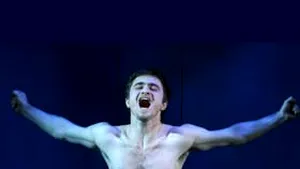 Daniel Radcliffe debutează nud pe Broadway, în septembrie