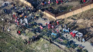 Avion Boeing cu 176 de persoane, prăbuşit. Iranul anunţă că nu va preda cutia neagră celor de la Boeing. Companiile aviatice evită spaţiul aerian iranian şi irakian. FOTO şi VIDEO