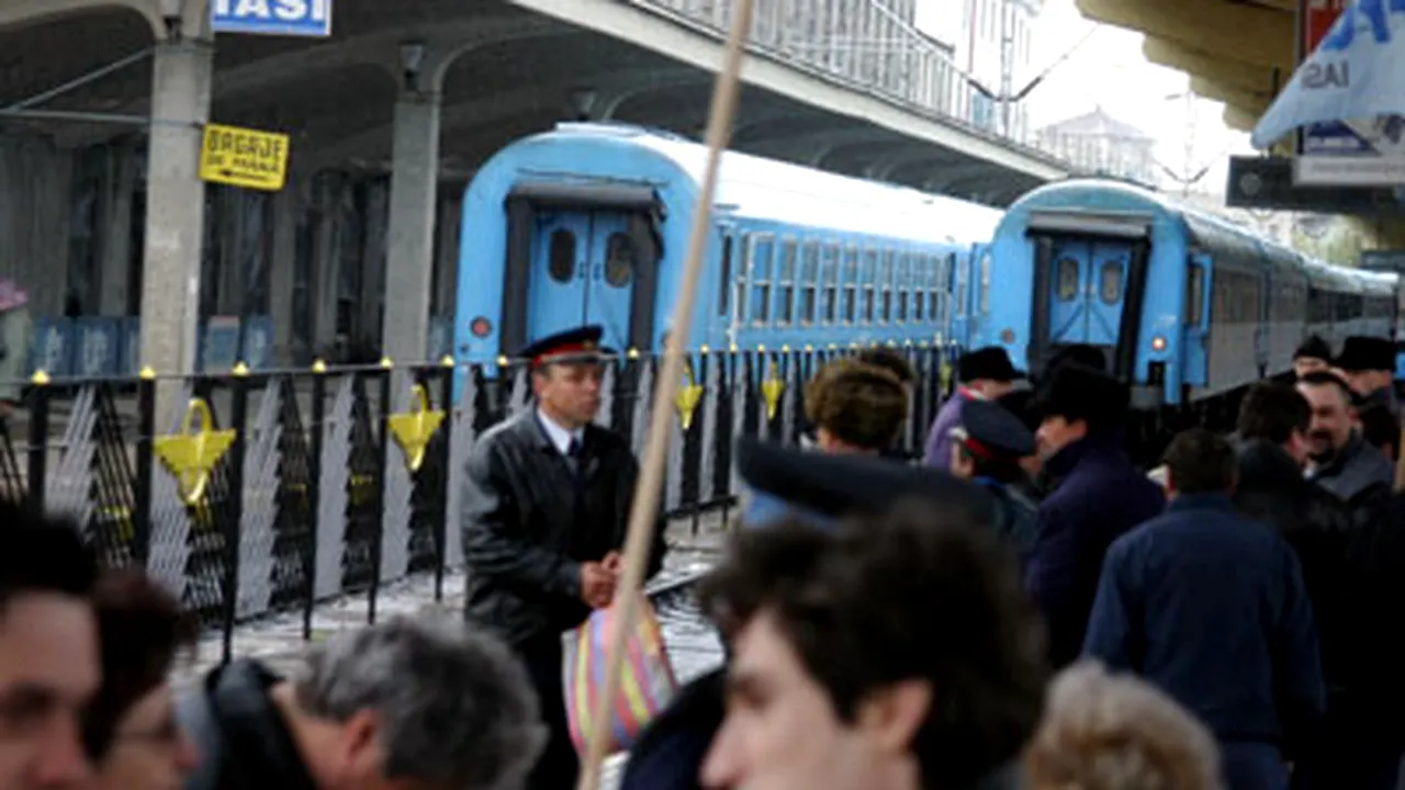 CFR Călători a mărit numărul de trenuri şi vagoane pentru a preveni aglomeraţia