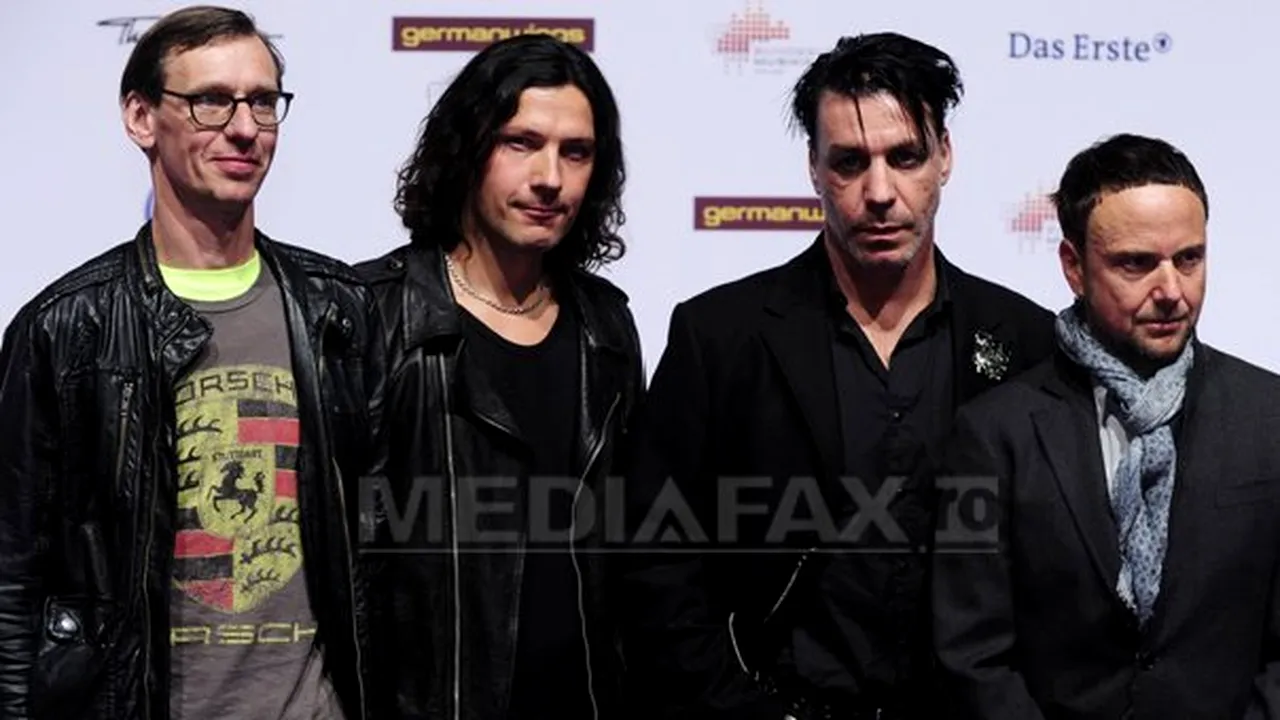 Efecte pirotehnice şi o ploaie de spumă la concertul Rammstein, de la Rock The City 2013