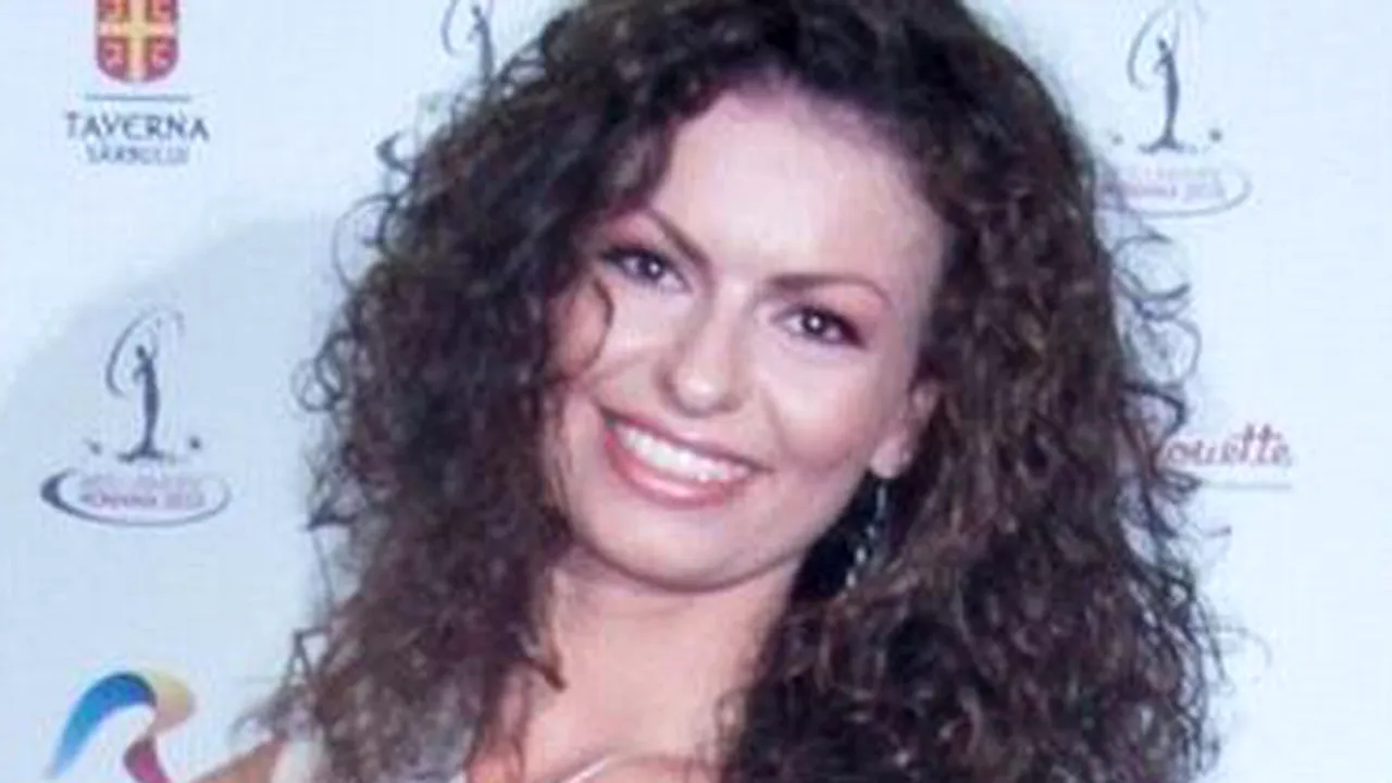 O tânără din Braşov va reprezenta România la Miss Tourism International 2011, în Malaezia