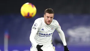 Jamie Vardy va rata câteva etape de Premier League. Atacantul lui Leicester City va fi operat de hernie