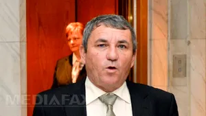 Deputatul Mircovici, condamnat la şase luni de închisoare cu suspendare pentru că şi-a angajat soţia