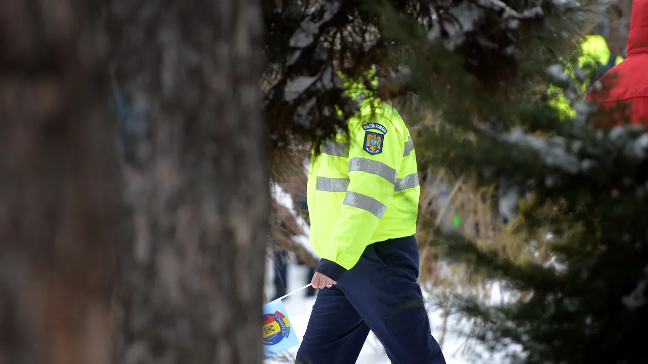 Doi poliţişti au fost bătuţi într-un bloc din Capitală. Cine sunt agresorii 