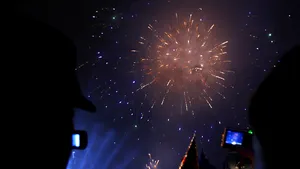FOCUS: Petreceri de Revelion, în Piaţa Constituţiei, Piaţa Revoluţiei şi Parcul Drumul Taberei