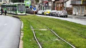 Linie de tramvai „în valuri”: STB spune că nu există pericol pentru călători