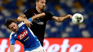Meci cu patru goluri la Napoli. AC Milan pleacă cu o remiză, după ce a fost condusă după pauză