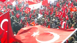 Manifestaţii la Ankara împotriva autorizării vălului islamic în universităţi