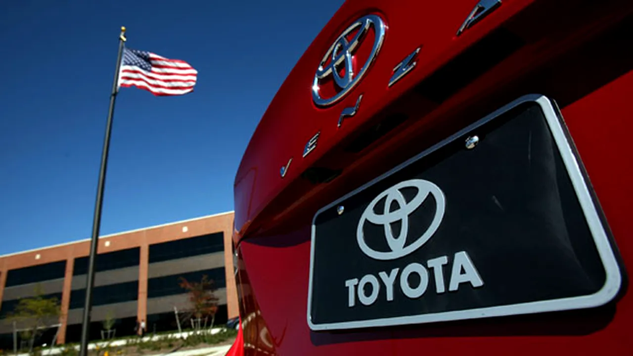 Toyota, anchetată în legătură cu procedura de rechemare a maşinilor pentru reparaţii