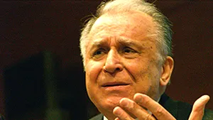 Iliescu acuză un linşaj mediatic sprijinit de Băsescu