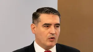 Secretarul de stat PSD, lăsat fără atribuţii de ministrul Educaţiei, le primeşte înapoi