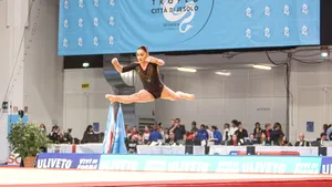 Gimnasta Adelina Ionescu, aproape de podium la World Challenge Cup de la Paris