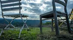 Și-au vândut casa pentru un camping abandonat. Toți i-au crezut nebuni
