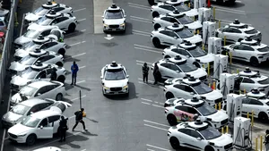 San Francisco devine primul oraş care permite companiilor de taxi fără şofer să ofere curse plătite