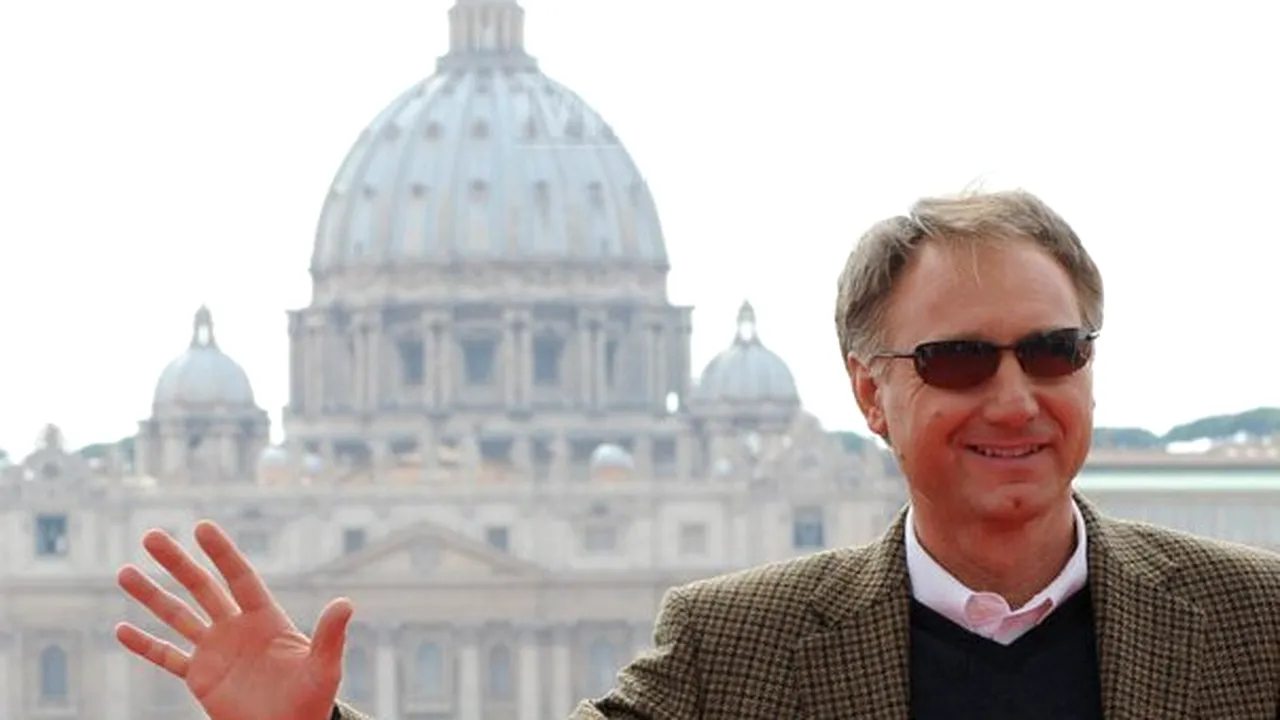 Dan Brown va lansa un nou roman din seria deschisă de 