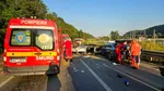 Accident grav în Arad: trei mașini implicate, o persoană încarcerată și trei victime conștiente