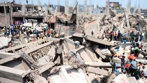 Tragedia din Bangladesh: Bilanţul accidentului a depăşit 800 de morţi