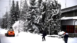 Meteorologii au instituit cod roşu de viscol în zona montană. Ce judeţe sunt afectate